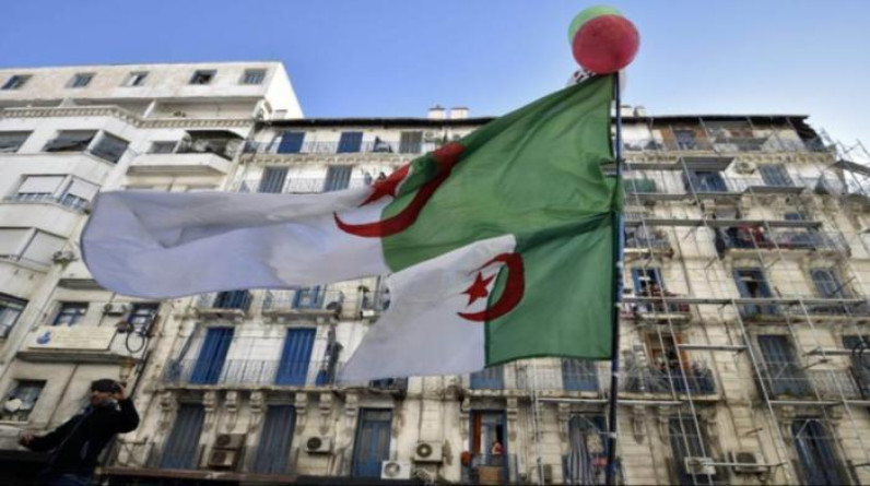 قرار بإغلاق قناة جزائرية بشكل نهائي بعد بث "مشاهد جنسية"
